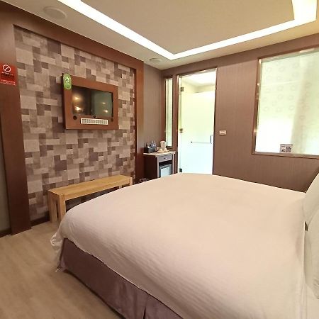 Jin Yong Quan Spa Hotspring Resort Wanli Extérieur photo