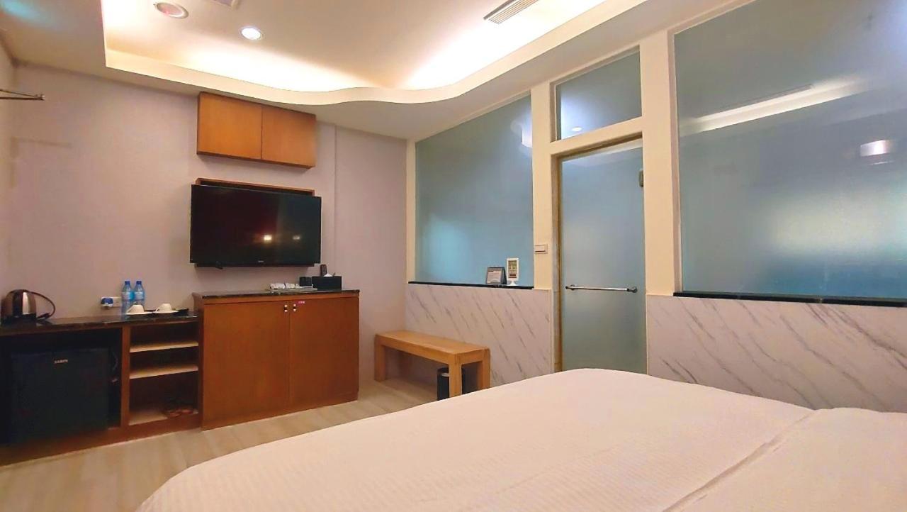 Jin Yong Quan Spa Hotspring Resort Wanli Extérieur photo